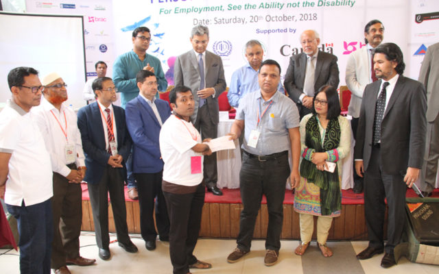Letter distribution to participants.