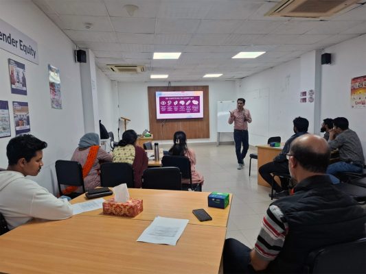 Arup Ratan Chowdhury, Program Manager, BBDN, facilitating a session.