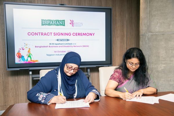 MoU signing going on.